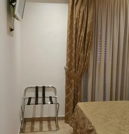 לינה וארוחת בוקר Selenebeach