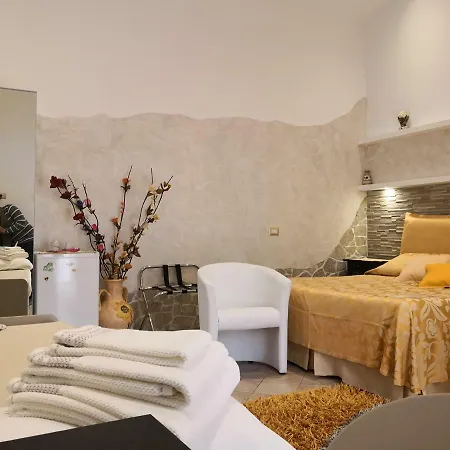 Selenebeach לינה וארוחת בוקר 4*